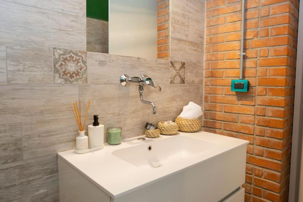 Canonica Brick Apartment Milano Exterior foto