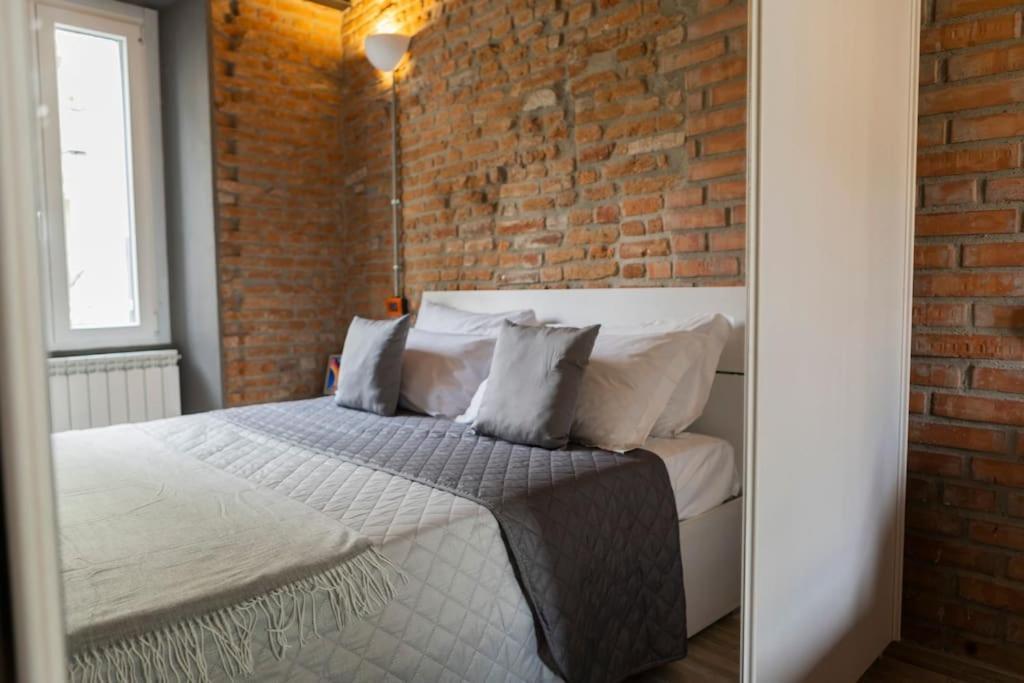 Canonica Brick Apartment Milano Exterior foto